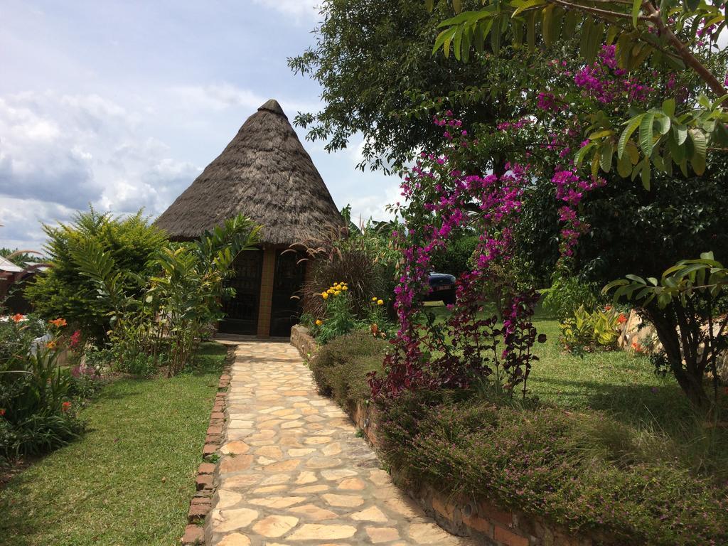 Nyore Hillside Retreat Mbarara Exterior photo